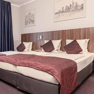 Ramada By Wyndham Frankfurt Station Otel